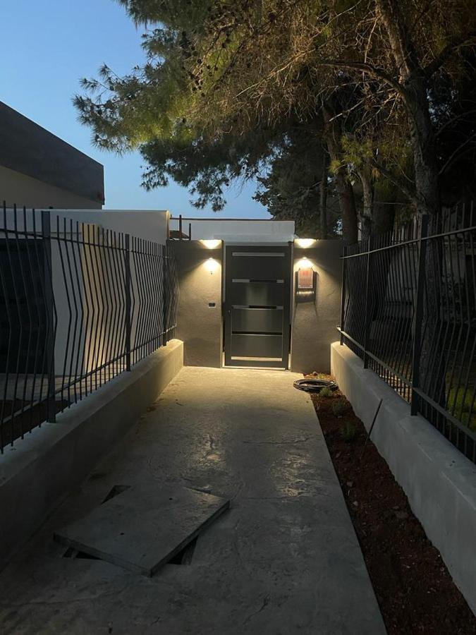 Residence Gordon Carini Esterno foto